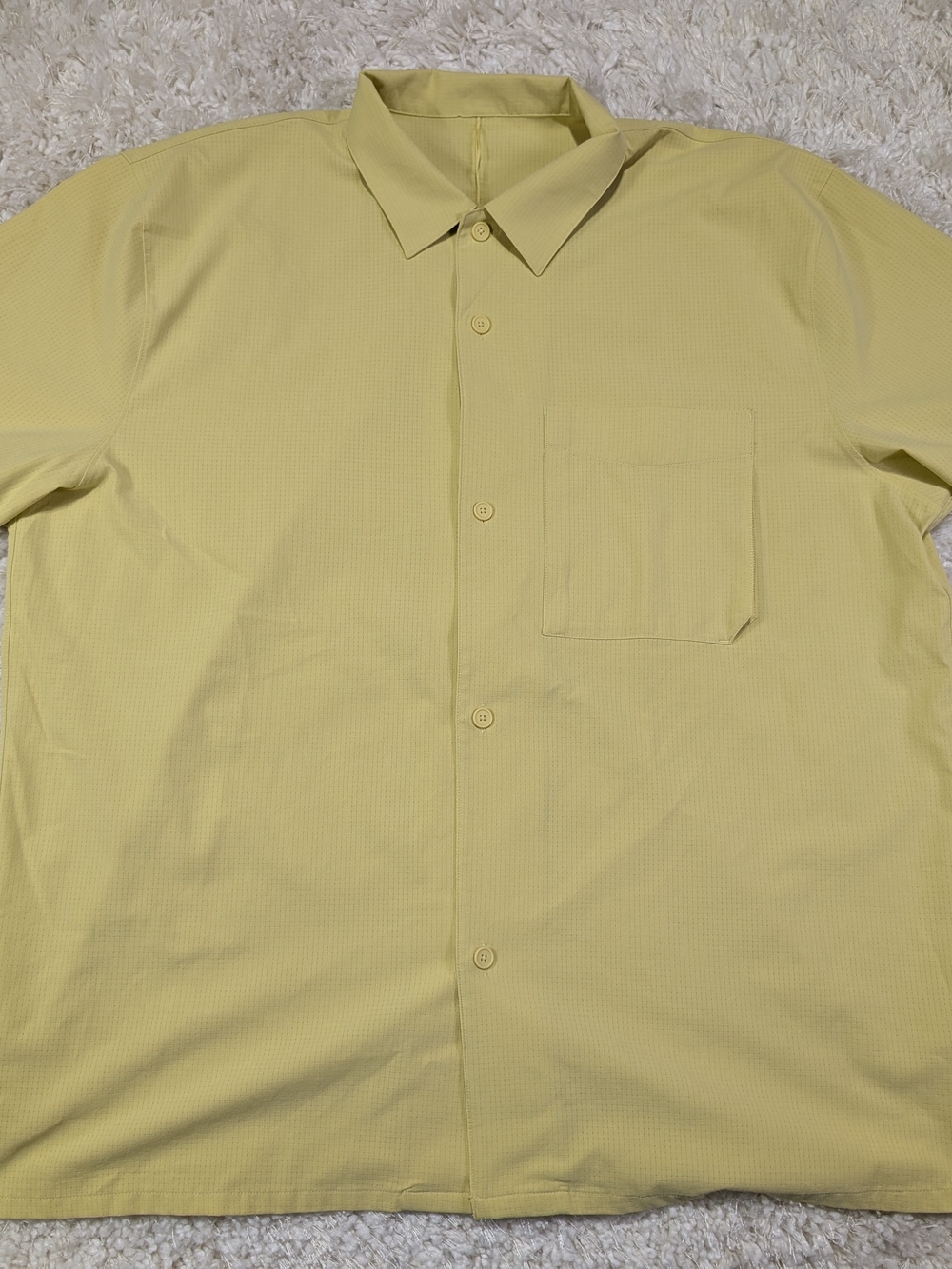 lululemon athletica Men's Pale Yellow Casual Button-Down Shirt